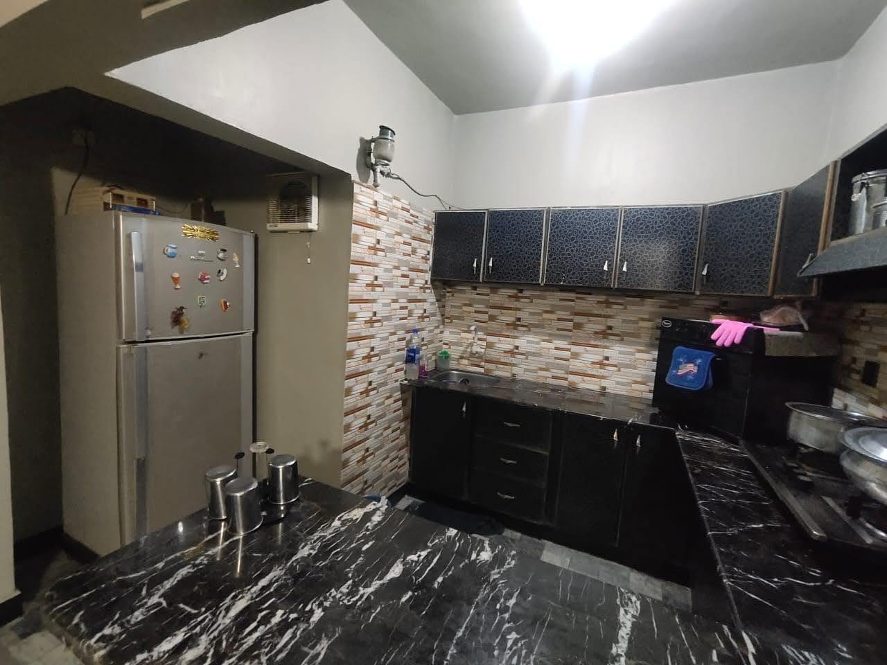 Alam Shah Bukhari apartment 3 bed DD, 1450 sq fit, 4th floor, Gulistan-e-Johar, block 19 Karachi
