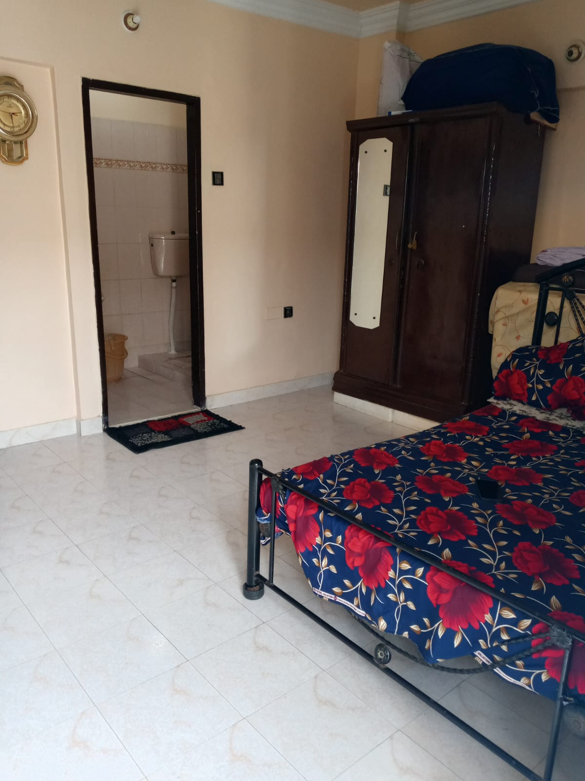 Gulshan-e-Iqbal Block-4 Sumaira Square 2 Bed DD