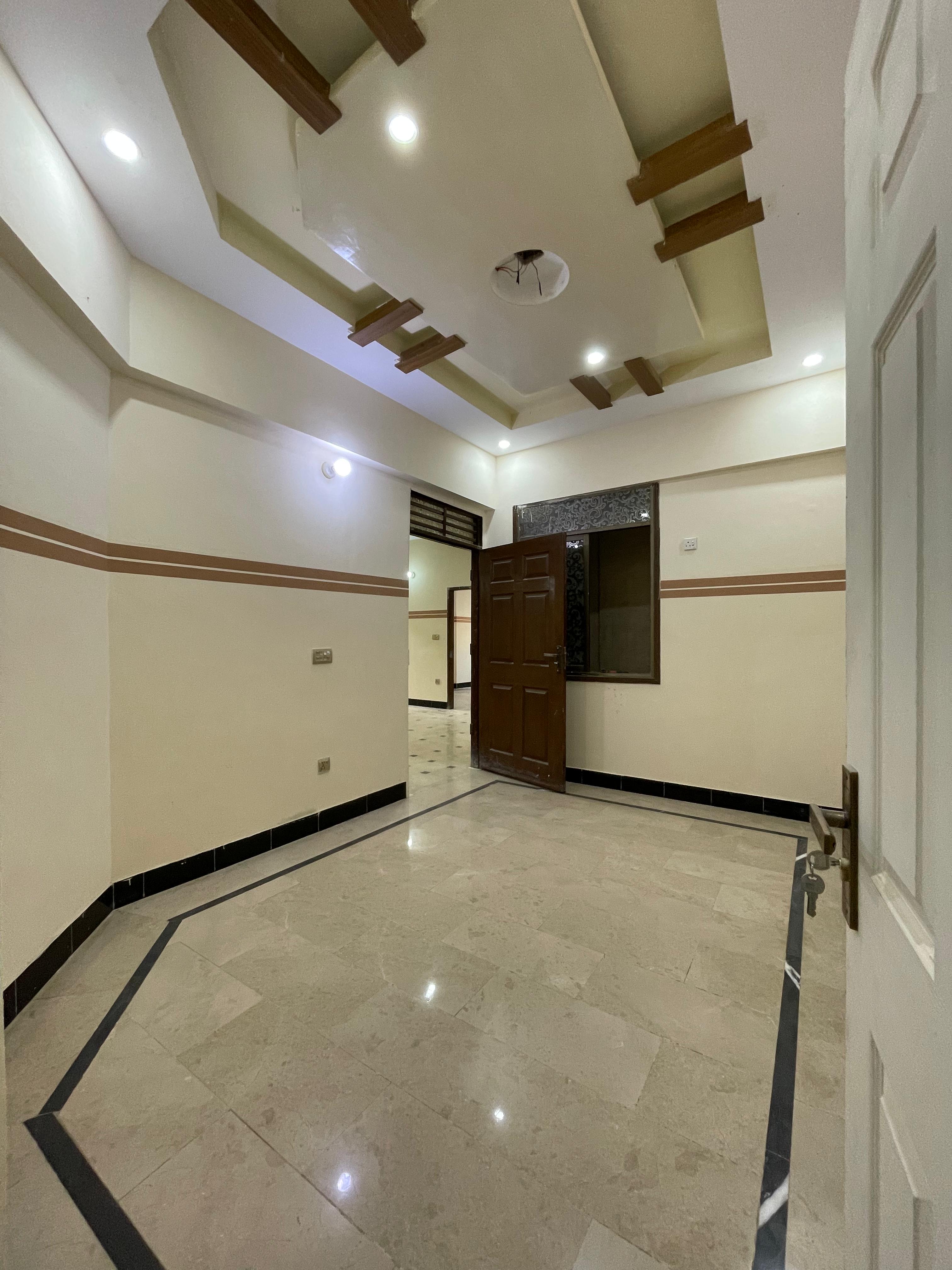 Luxury 3 Bed DD Flat for Sale, Model Colony Karachi