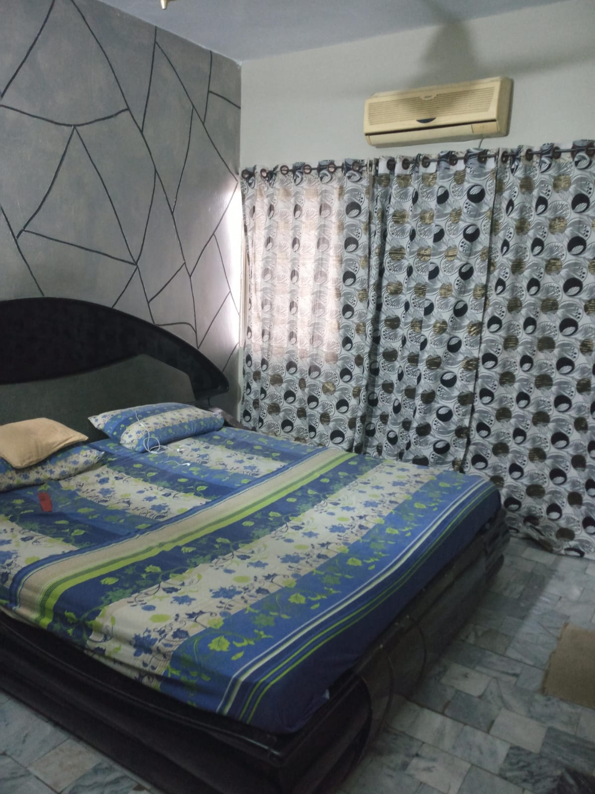 Alam Shah Bukhari apartment 3 bed DD, 1450 sq fit, 4th floor, Gulistan-e-Johar, block 19 Karachi